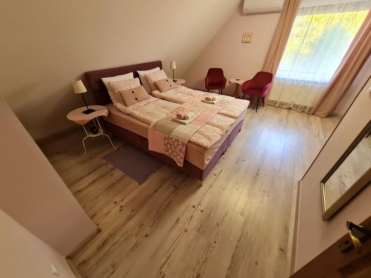 Apartments For Rent Near Budapest Etyek Ngoại thất bức ảnh